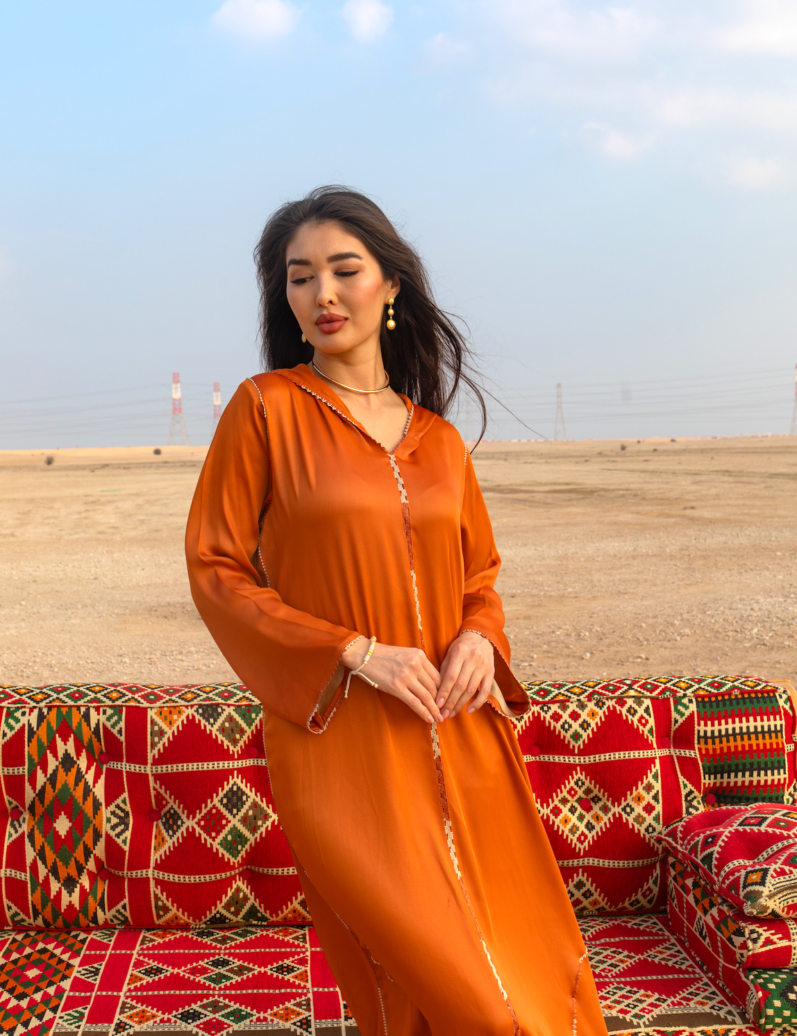 Orange/Beige