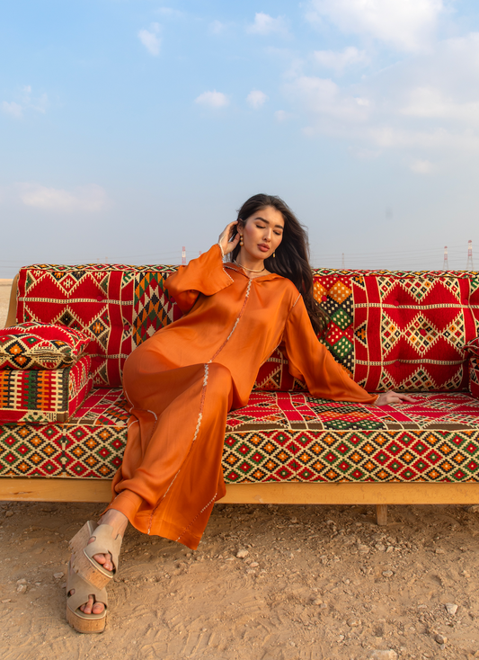 Orange/Beige